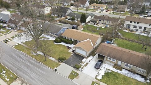 Tiny photo for Elk Grove Village, IL 60007 (MLS # 12631606)
