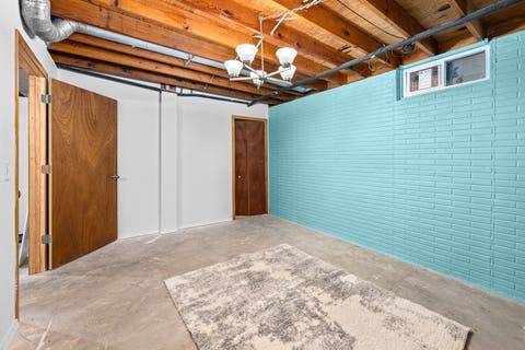 Tiny photo for 2544 Central Avenue, Bettendorf, IA 52722 (MLS # 12662049)