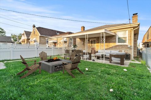 Tiny photo for 2834 N Narragansett Avenue, Chicago, IL 60634 (MLS # 12515690)