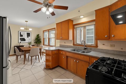 Tiny photo for 2834 N Narragansett Avenue, Chicago, IL 60634 (MLS # 12515690)