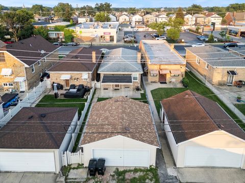 Tiny photo for 2834 N Narragansett Avenue, Chicago, IL 60634 (MLS # 12515690)