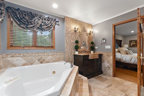 Tiny photo for 10040 W 127th Street, Palos Park, IL 60464 (MLS # 12507207)