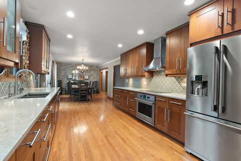 Tiny photo for 10040 W 127th Street, Palos Park, IL 60464 (MLS # 12507207)