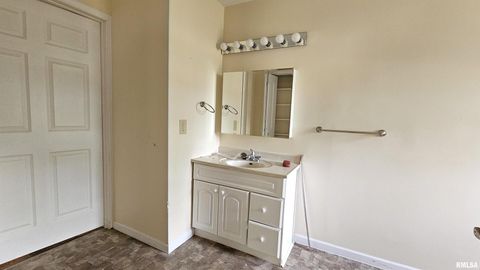 Tiny photo for 518 Fife Street, Carrier Mills, IL 62917 (MLS # EB459520)