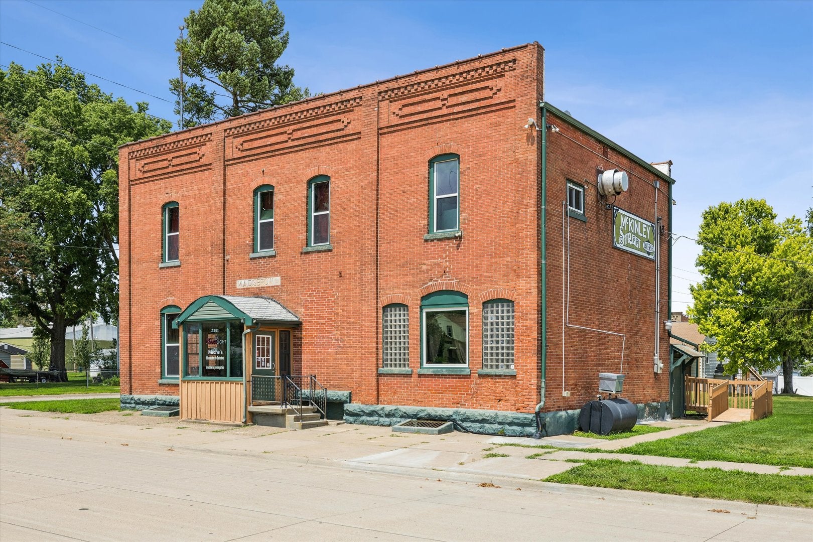 2301 Mckinley Street