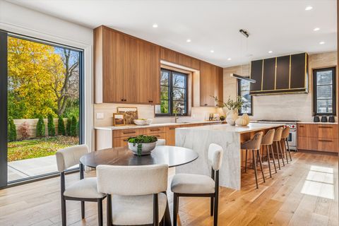 Tiny photo for 377 S Prairie Avenue, Elmhurst, IL 60126 (MLS # 12566097)