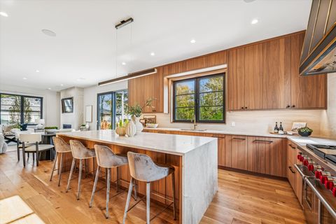 Tiny photo for 377 S Prairie Avenue, Elmhurst, IL 60126 (MLS # 12566097)