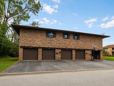 Tiny photo for 19428 Oak Avenue #83, Country Club Hills, IL 60478 (MLS # 12749831)