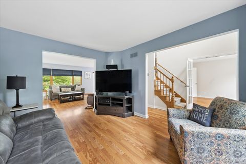 Tiny photo for 2725 Miller Road, Geneva, IL 60134 (MLS # 12654357)