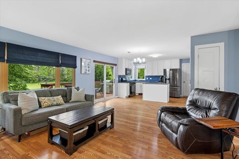 Tiny photo for 2725 Miller Road, Geneva, IL 60134 (MLS # 12654357)