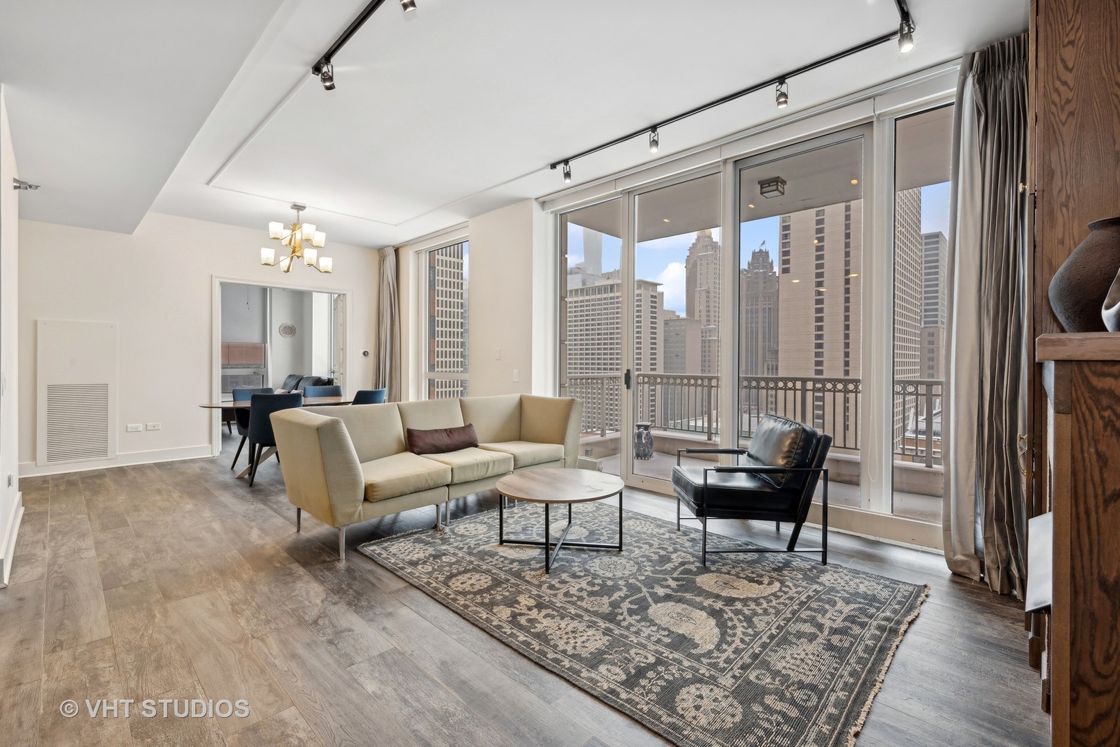 55 E Erie Street 1804