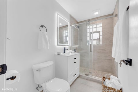 Tiny photo for 2112 Portsmouth Avenue, Westchester, IL 60154 (MLS # 12683004)