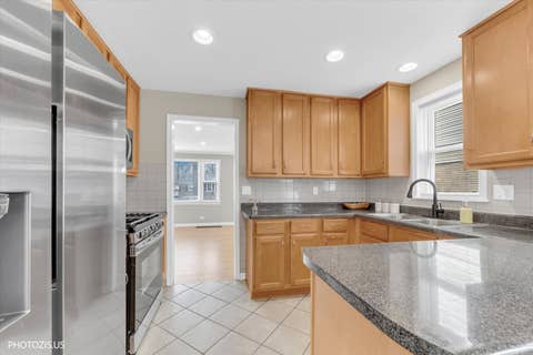Tiny photo for 2112 Portsmouth Avenue, Westchester, IL 60154 (MLS # 12683004)