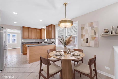 Tiny photo for 2112 Portsmouth Avenue, Westchester, IL 60154 (MLS # 12683004)