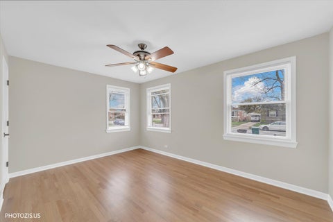 Tiny photo for 2112 Portsmouth Avenue, Westchester, IL 60154 (MLS # 12683004)
