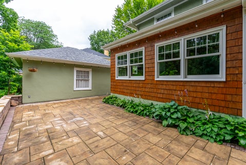 Tiny photo for 308 Forest Road, Davenport, IA 50803 (MLS # 12682038)