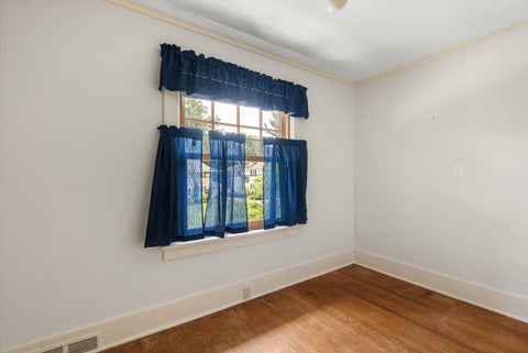 Tiny photo for 308 Forest Road, Davenport, IA 50803 (MLS # 12682038)