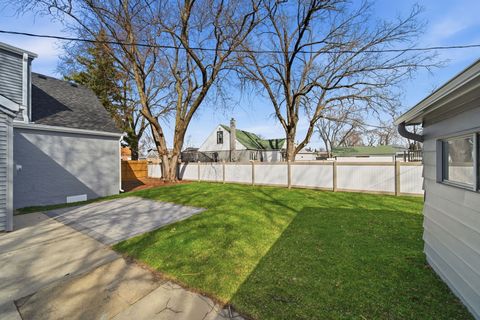 Tiny photo for 7851 Suburban Lane, Bridgeview, IL 60455 (MLS # 12621521)