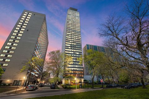Tiny photo for 3150 N Lake Shore Drive #30C, Chicago, IL 60657 (MLS # 12361436)