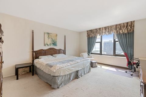Tiny photo for 3150 N Lake Shore Drive #30C, Chicago, IL 60657 (MLS # 12361436)