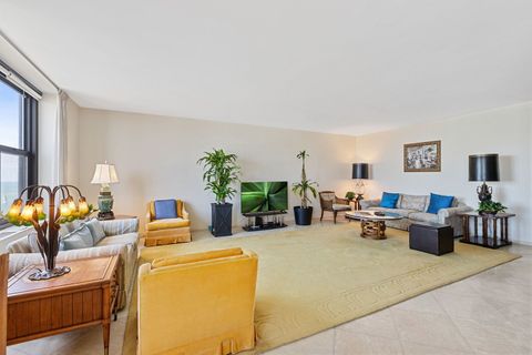 Tiny photo for 3150 N Lake Shore Drive #30C, Chicago, IL 60657 (MLS # 12361436)