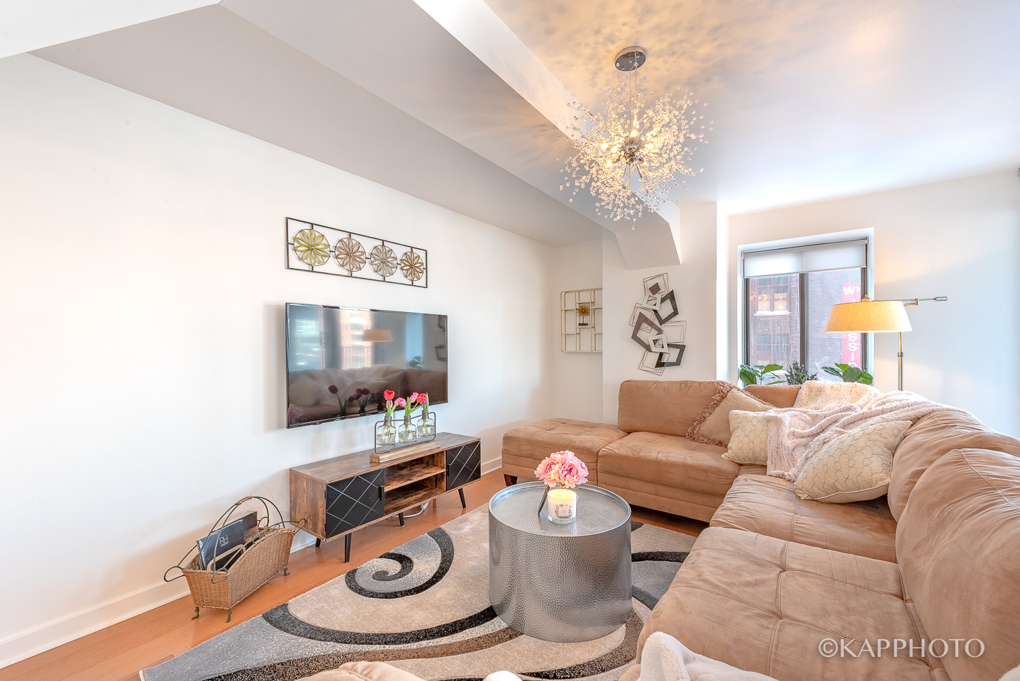 345 N Canal Street 404