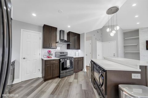 Tiny photo for 1251 ROSEWOOD Court #B2, Schaumburg, IL 60193 (MLS # 12574390)