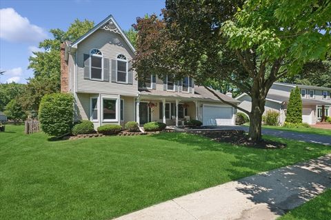 Photo of 925 Manchester Street, Naperville, IL 60563 (MLS # 12677948)