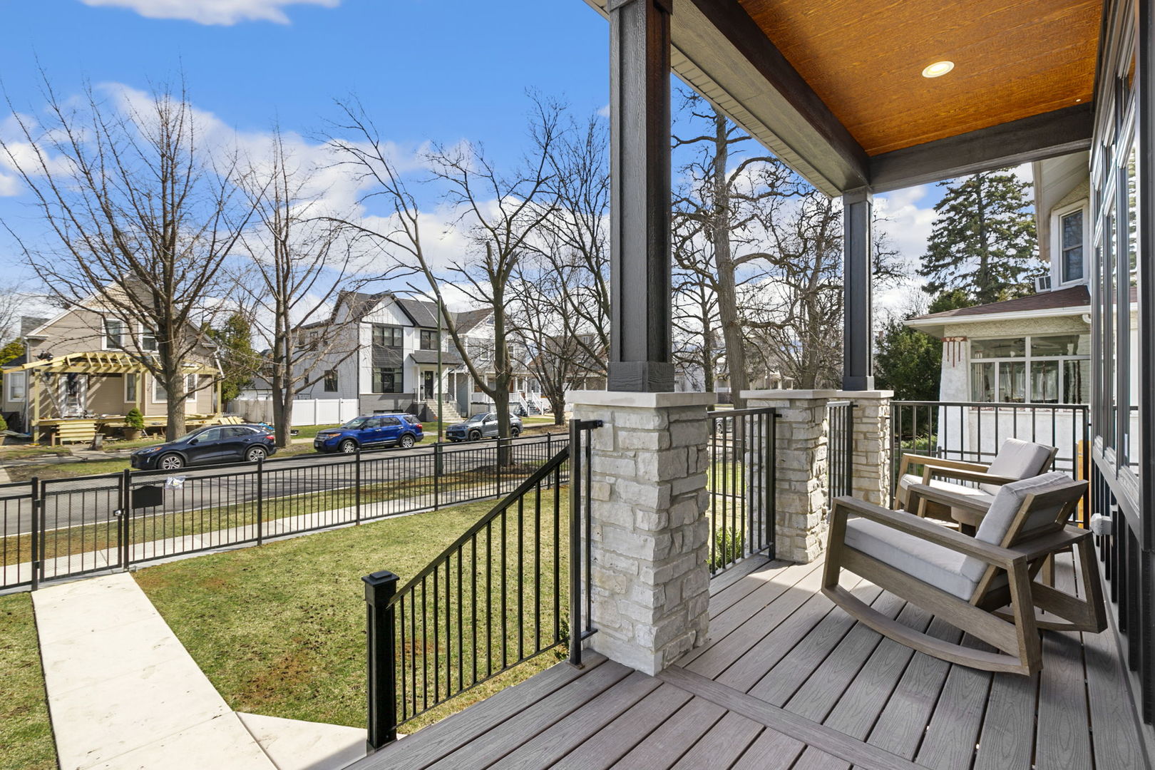 4218 N Kildare Avenue