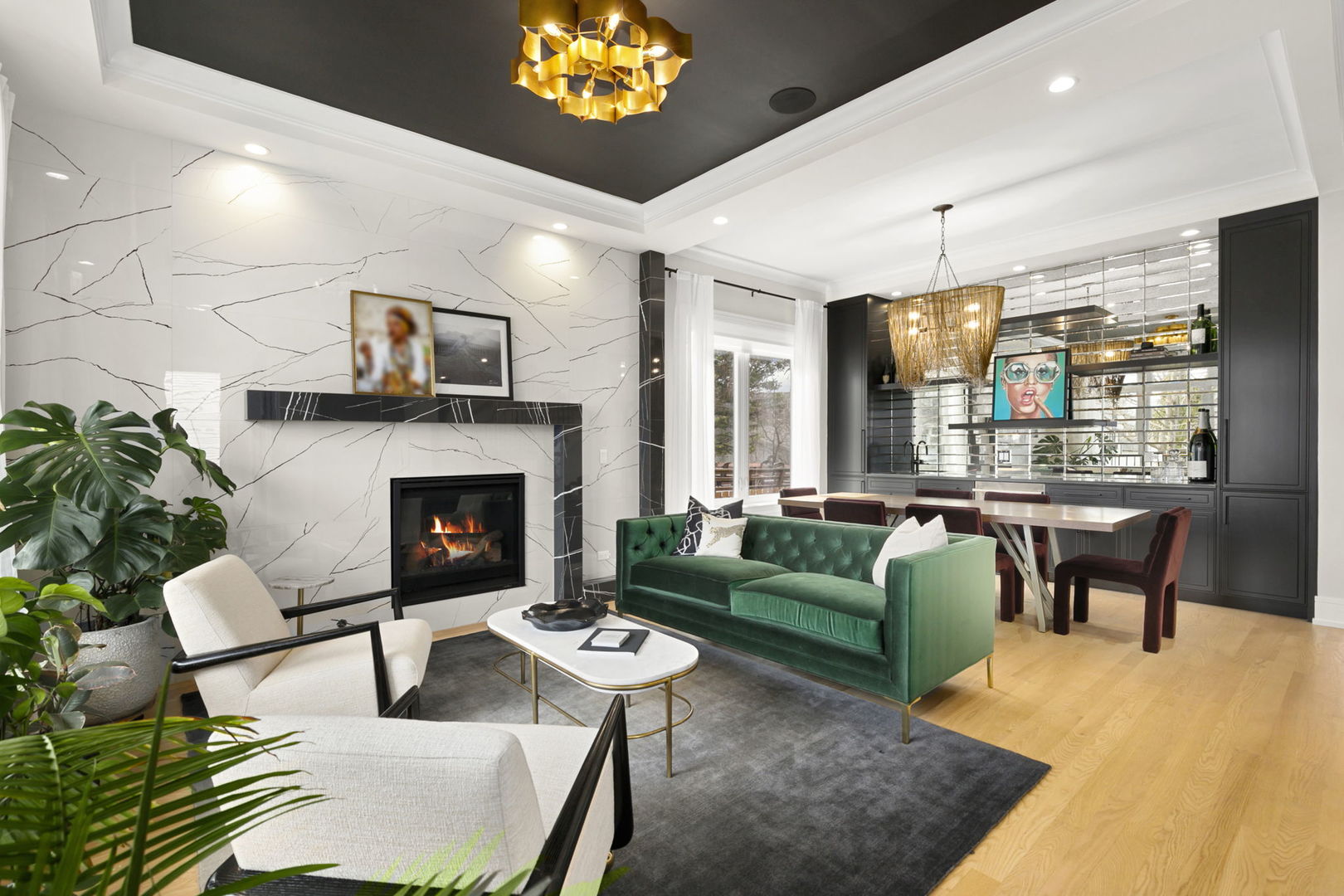 4218 N Kildare Avenue