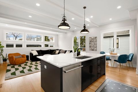 Tiny photo for 4218 N Kildare Avenue, Chicago, IL 60641 (MLS # 12600619)