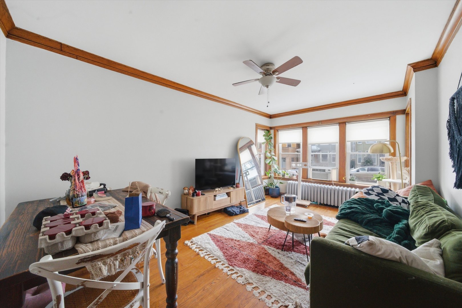 3742 W Diversey Avenue