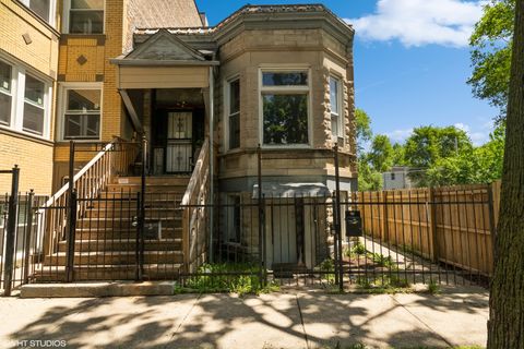 Photo of 1831 S Avers Avenue, Chicago, IL 60623 (MLS # 12482543)