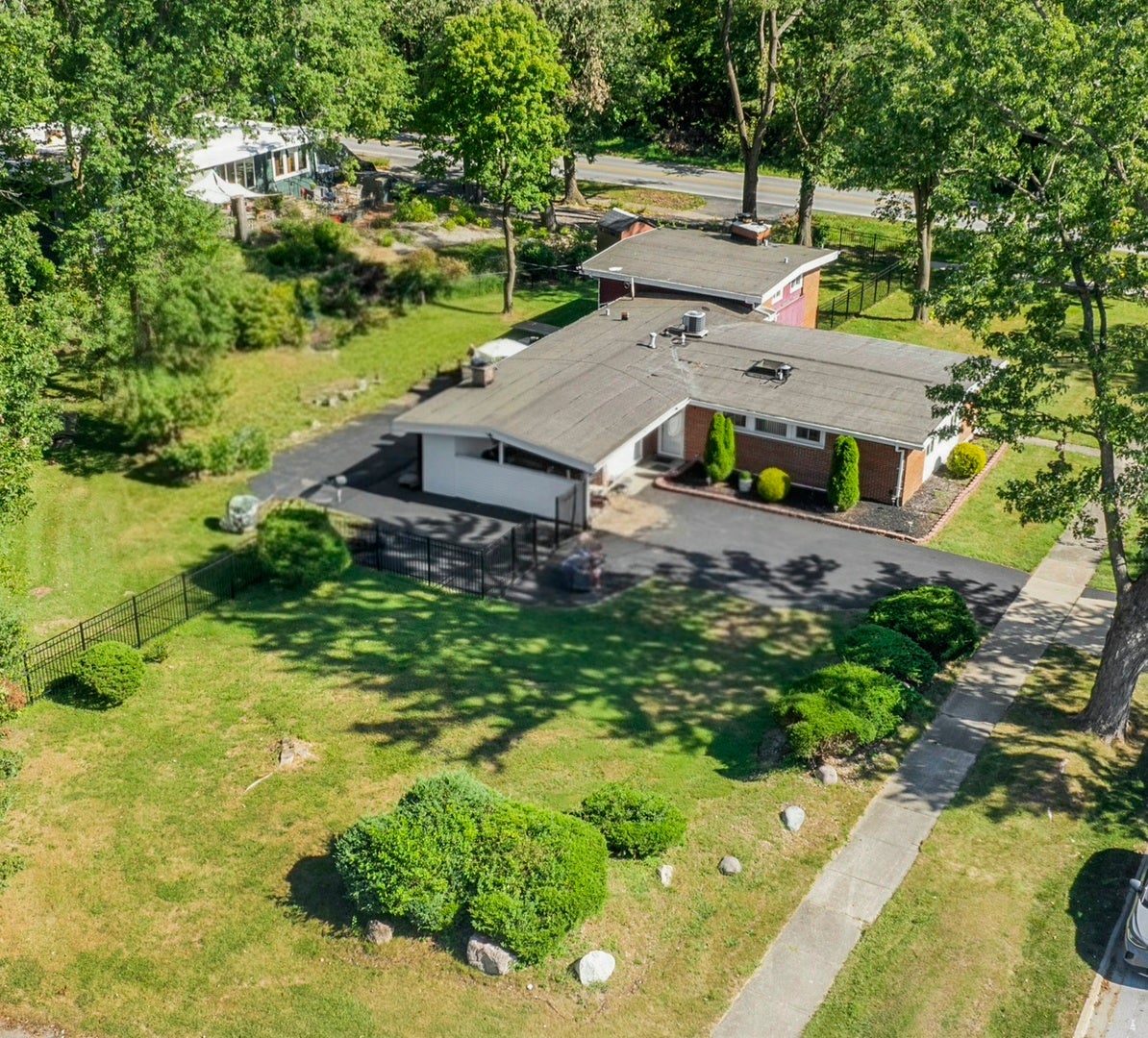 52 Blackhawk Drive