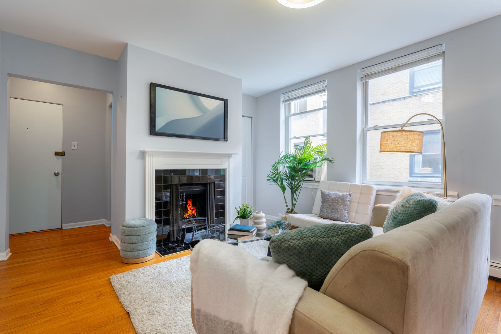 626 W Waveland Avenue 3B