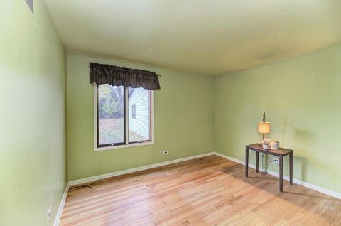 Tiny photo for 10540 S Sun Valley Court, Palos Hills, IL 60465 (MLS # 12504158)