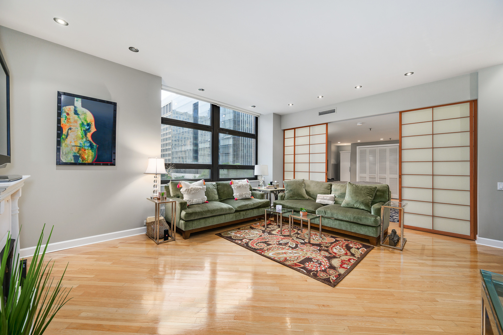 680 N Lake Shore Drive 322