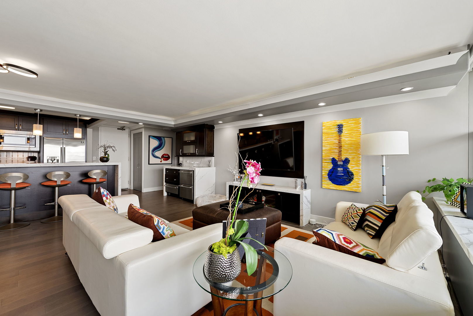 400 E Randolph Street 2603