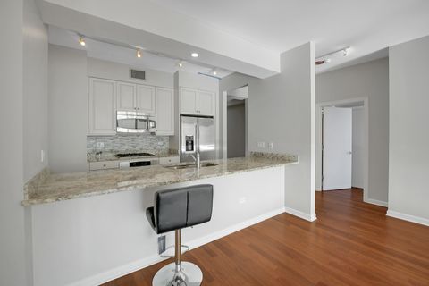 Tiny photo for 1201 S Prairie Avenue #2404, Chicago, IL 60605 (MLS # 12504693)