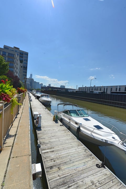 Tiny photo for 900 N KINGSBURY Street #1105, Chicago, IL 60610 (MLS # 12625254)