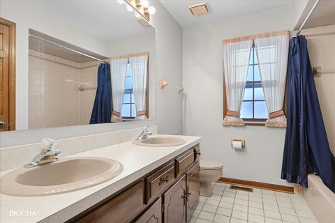 Tiny photo for 1105 Johnson Drive, Naperville, IL 60540 (MLS # 12531372)