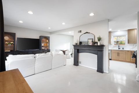 Tiny photo for 207 Diana Street, Shorewood, IL 60404 (MLS # 12590926)