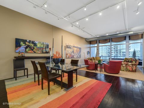 Tiny photo for 333 N Canal Street #3404, Chicago, IL 60606 (MLS # 12587838)