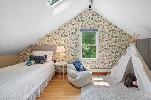 Tiny photo for 1315 Leonard Place, Evanston, IL 60201 (MLS # 12729474)