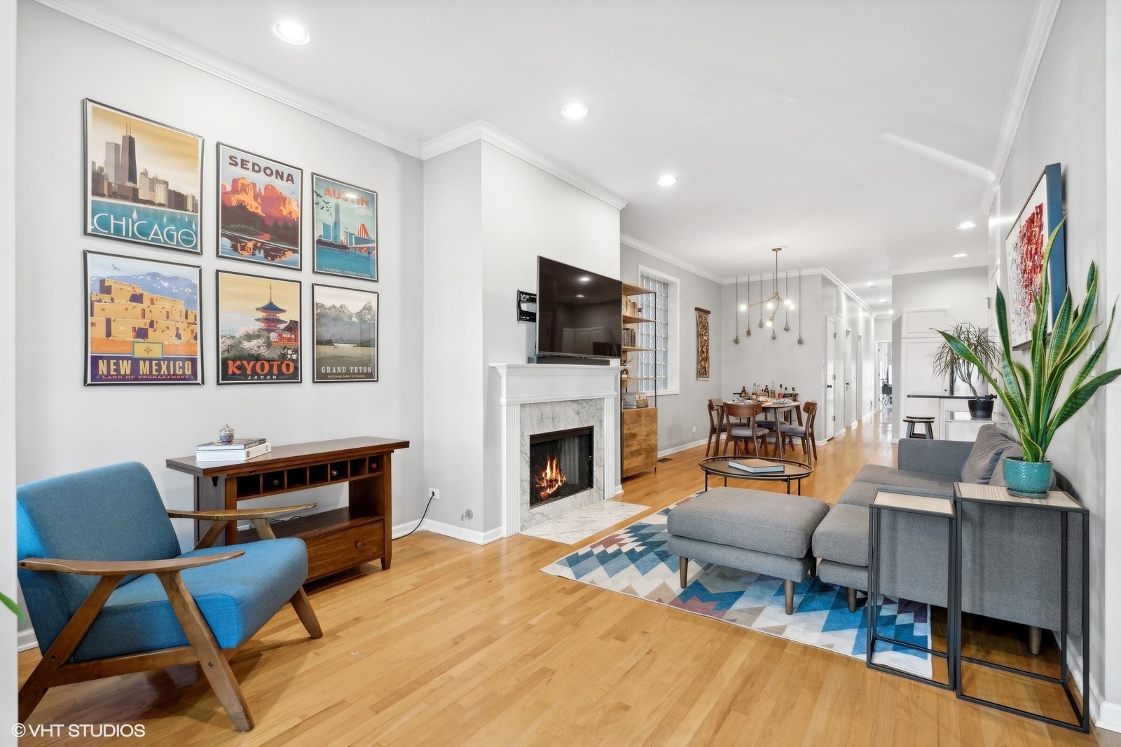 829 W WOLFRAM Street 2