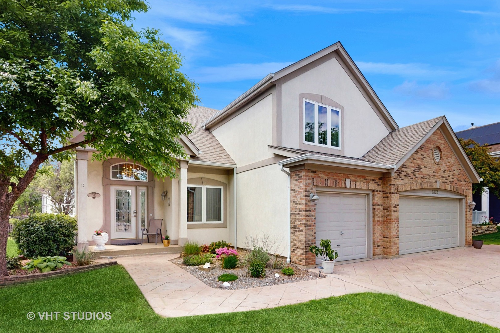 1332 Beacon Lane