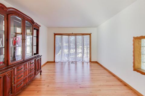 Tiny photo for 901 S Can Dota Avenue, Mount Prospect, IL 60056 (MLS # 12489315)