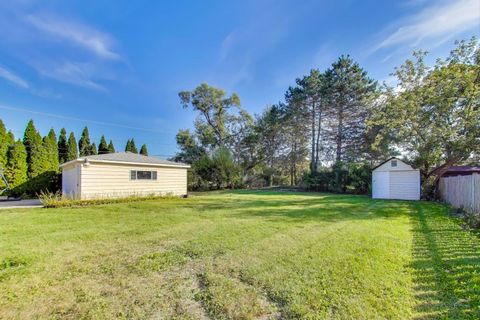 Tiny photo for 901 S Can Dota Avenue, Mount Prospect, IL 60056 (MLS # 12489315)