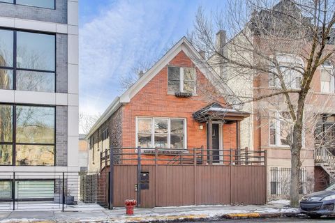 Photo of 2229 W Armitage Avenue, Chicago, IL 60647 (MLS # 12578356)