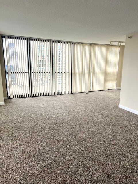 Tiny photo for 10 E Ontario Street #4706, Chicago, IL 60611 (MLS # 12777762)